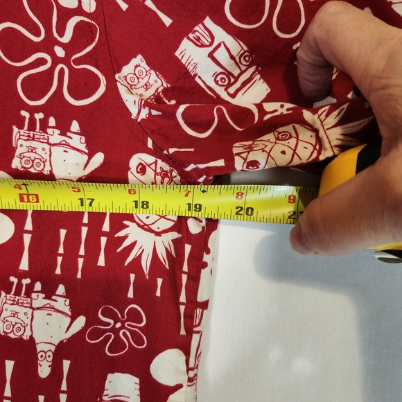 Sponge Bob Square Pants Button Down Shirt. Red and White Floral Men's XS Festive - Picture 9 of 10
